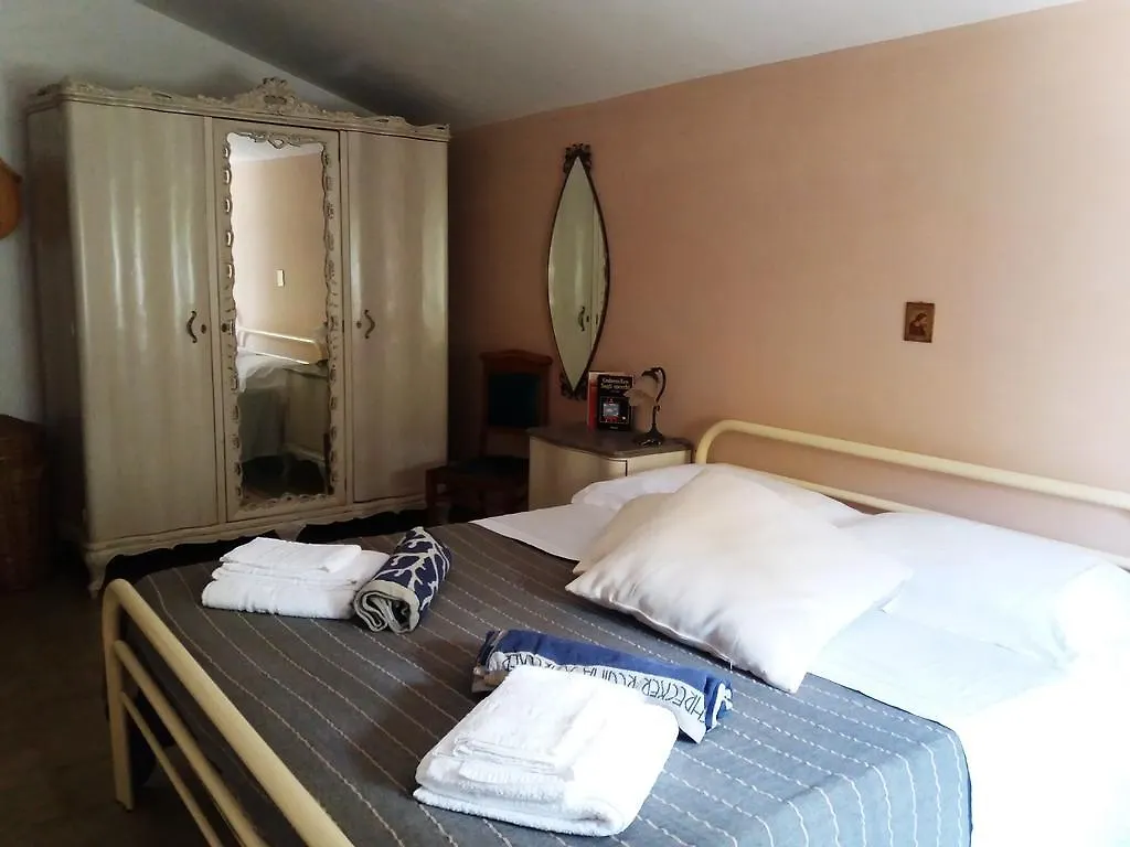 Country house Villa Dracena Castelluzzo Italy
